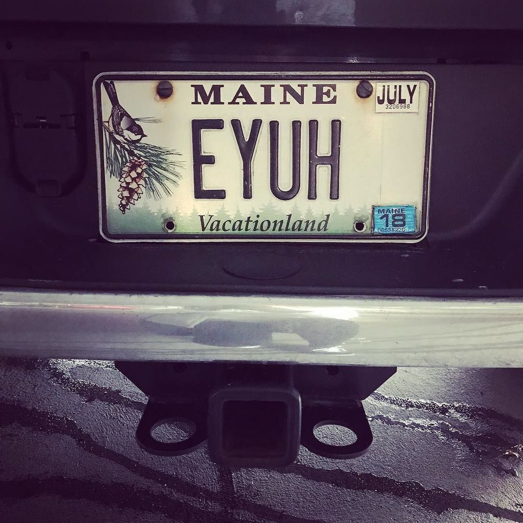 caseykita's tweet photo. Too legit to quit. #maine #mainahs #eyuh #ayuh #yessah #trucklife #authentic #207 https://t.co/XySZJ0gG9Z https://t.co/6HP6aLpv5K
