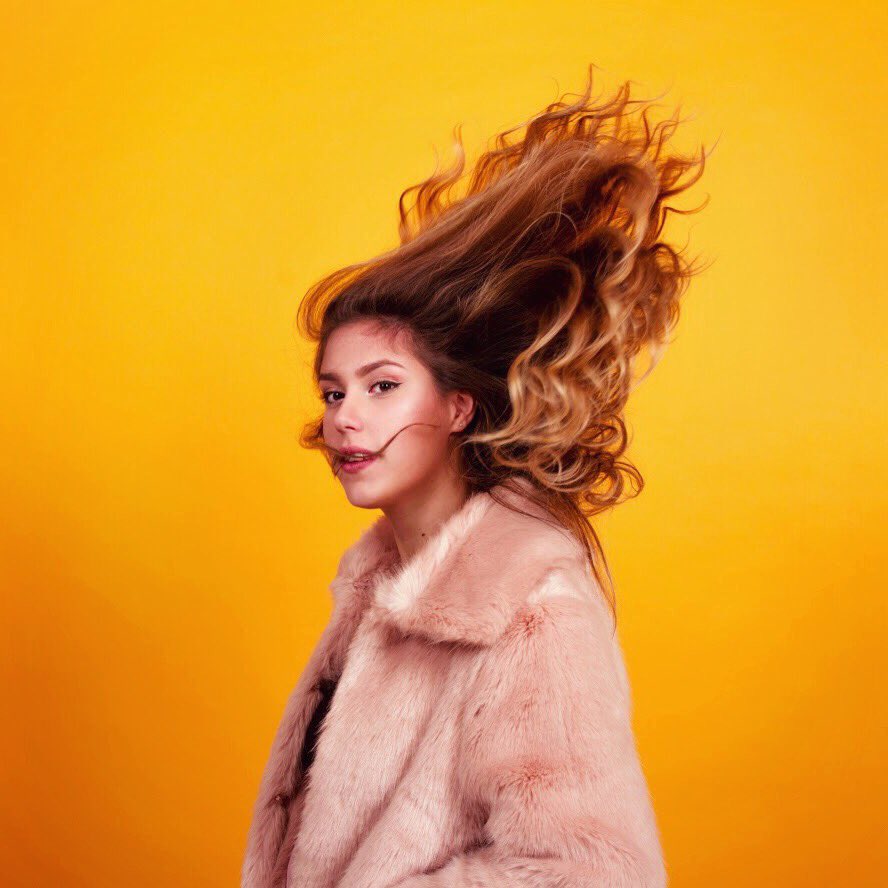 NatalieShay_'s tweet photo. 📢 'THIS FEELING' ✨ New single • COMING IN JANUARY ✨⭐️🌼 https://t.co/zod1BkuToL