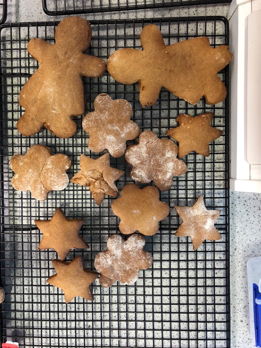 Bristol_BLC's tweet image. It's been very festive in Food Tech today...Year 9 baked some Mince Pies, Year 10 made some Rudolph cakes whilst Bridge class made gingerbread! Looks very tasty! ❄️☃️