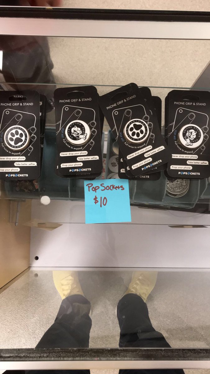 Smooch Squad tweet media