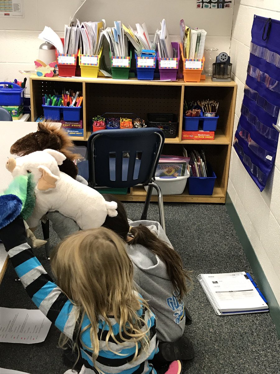 HZNReadingGrps's tweet photo. Power Hour group wrote, edited, produced, and performed original puppet shows. https://t.co/0pie2etFb9