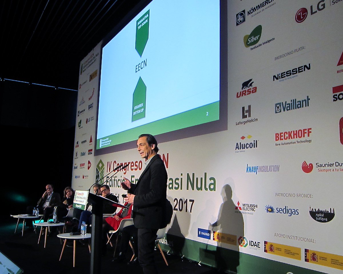 CongresoEECN's tweet photo. Ponencia "Entrepatios Las Carolinas: el primer cohousing ecológico de Madrid” @inaki_satt @EntrepatiosCoop #CongresoEECN4 @CongresoEECN @LaNaveMadrid #EECN https://t.co/Uxu8wvZMs5 https://t.co/XroSGuz5Y8