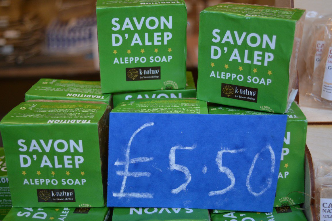 Many #norwichmarket stalls will be open on the two Sundays leading up to Christmas. Here's a glimpse of what you might find.. #norwichchristmas