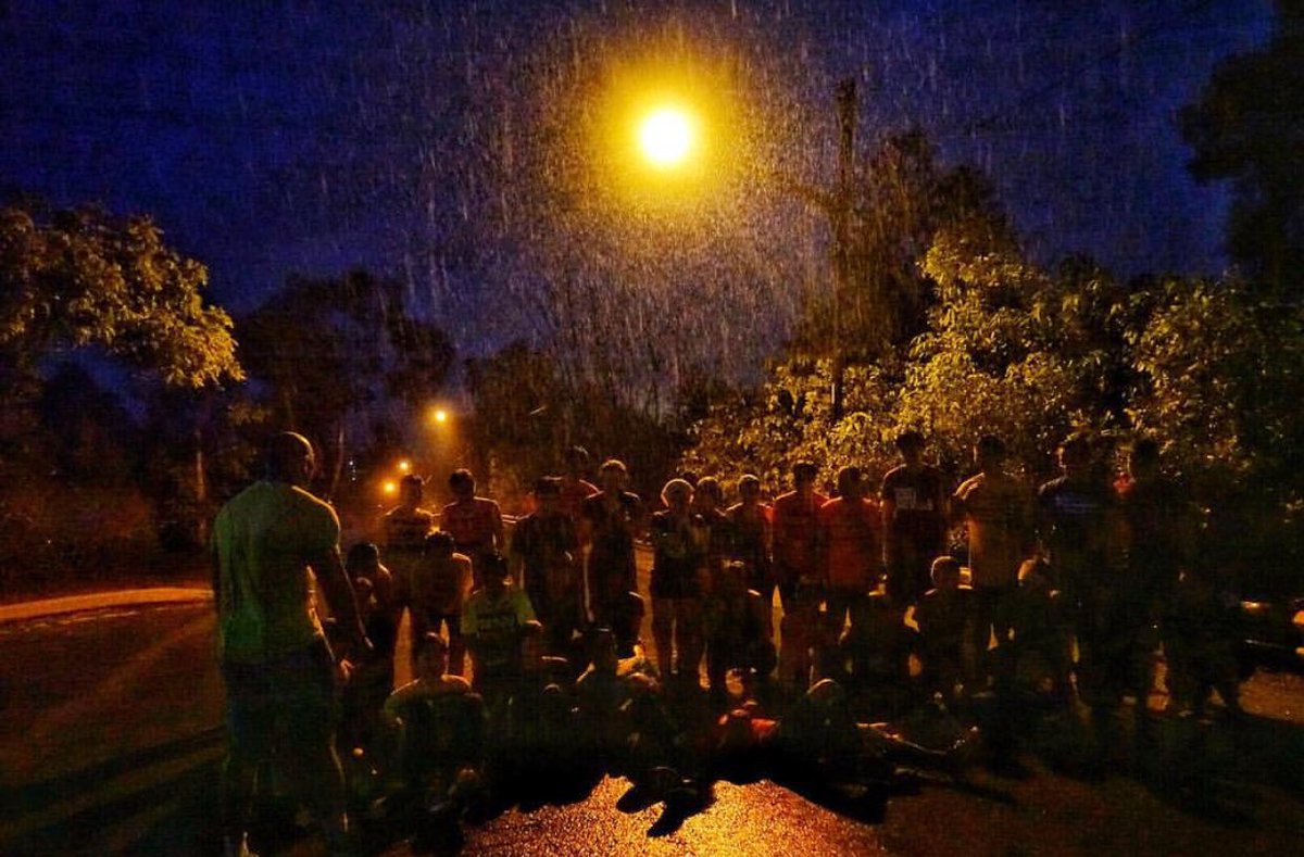 Nov_Project's tweet photo. From #Malaysia to #Boston, we never EVER miss a workout for weather. 44 tribes strong today. Happy Wednesday. #Weatherproof 🇲🇾🇨🇦🇺🇸🇬🇧🇷🇸🇮🇸🇭🇰🇳🇱 https://t.co/Xl622iznlH