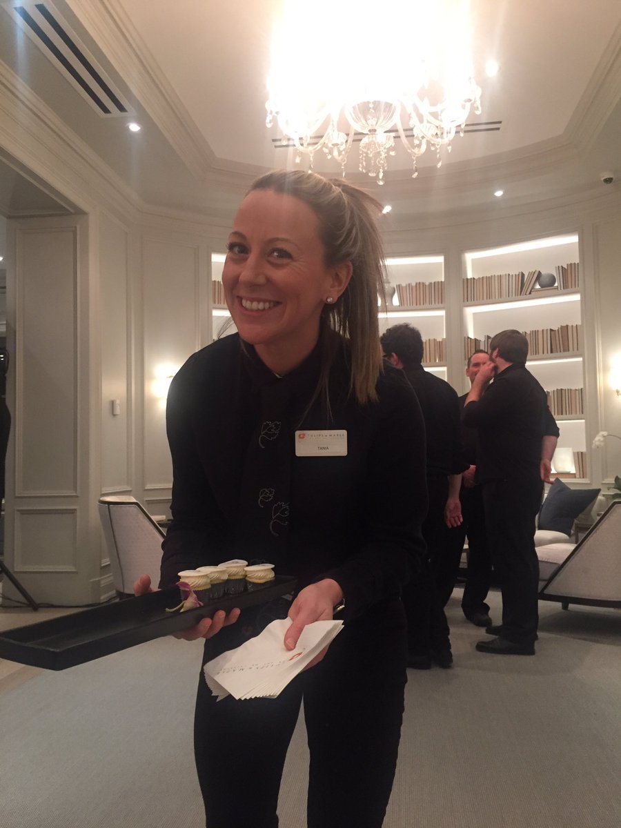 20YS's tweet photo. Scenes from the #Newscap Party #1451Wellington hosted by @mizrahi_dev! With Mr. Mizrahi, @JanetDWilson &amp; Veronique of Soif while enjoying @tulipsandmaple @soifbaravin pairing &amp; #Ottawa @improvembassy! 🥂💕🥂 https://t.co/jTiu09A6ue