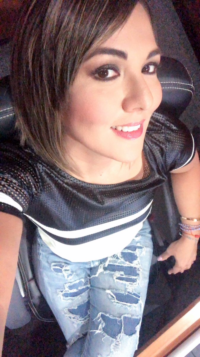 Maluisacomunica's tweet photo. Buenos días !!!! #FelizMiercoles #EscuchaAmor #Amor969 #SoloMusicaRomantica #BeHappy #MitadDeSemana https://t.co/1Wm6POf4bh