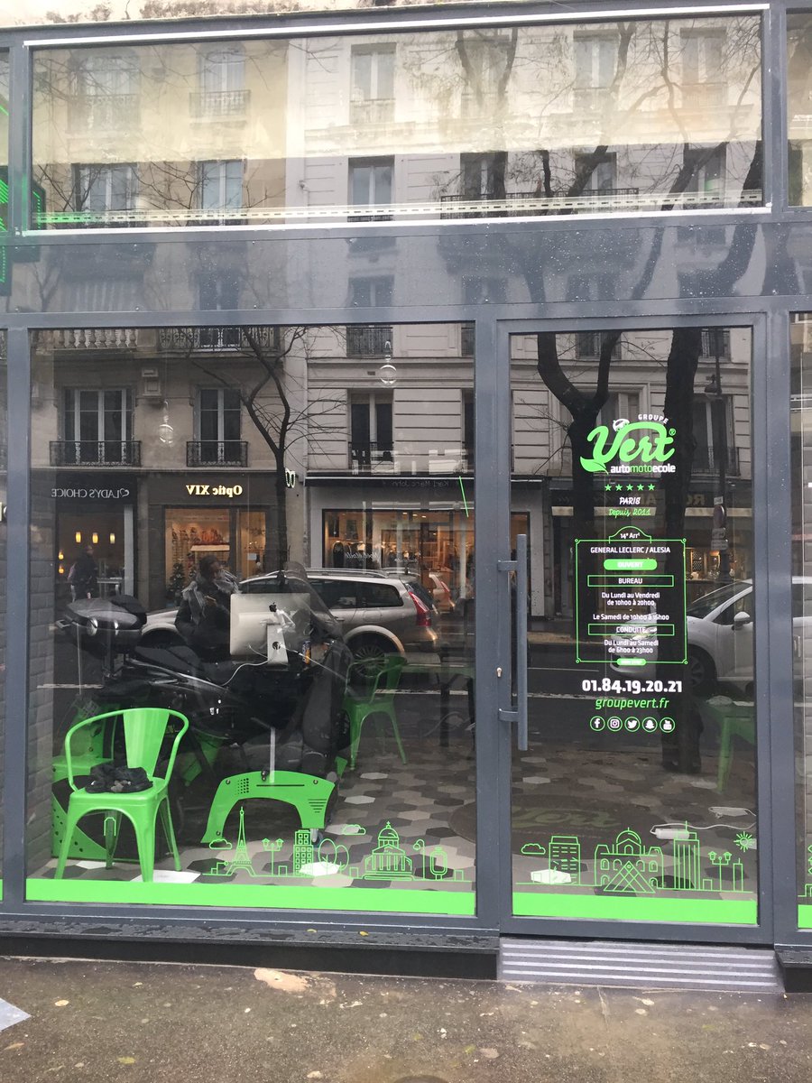 Fredalesia14's tweet image. Entre le Naturalia qui ouvre vendredi au 129 et la nouvelle Auto-école au 103, la rue d&apos;Alesia passe au vert !💚 #naturalia #groupevert #ruedalesia #alesia #paris14