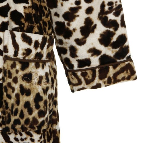 SHOPINTEREX's tweet image. ROBERTO CAVALLI Bravo Shawl Bathrobes $325 - FREE SHIPPING OR PICK UP (Elsewhere $380)
Order By 12/15 to receive in time for Christmas! GUARANTEED
BUY HERE:
interexhome.com/roberto-cavall…

#christmas #holidayshopping #bath #hgtv #interiors #interiordesign #luxury