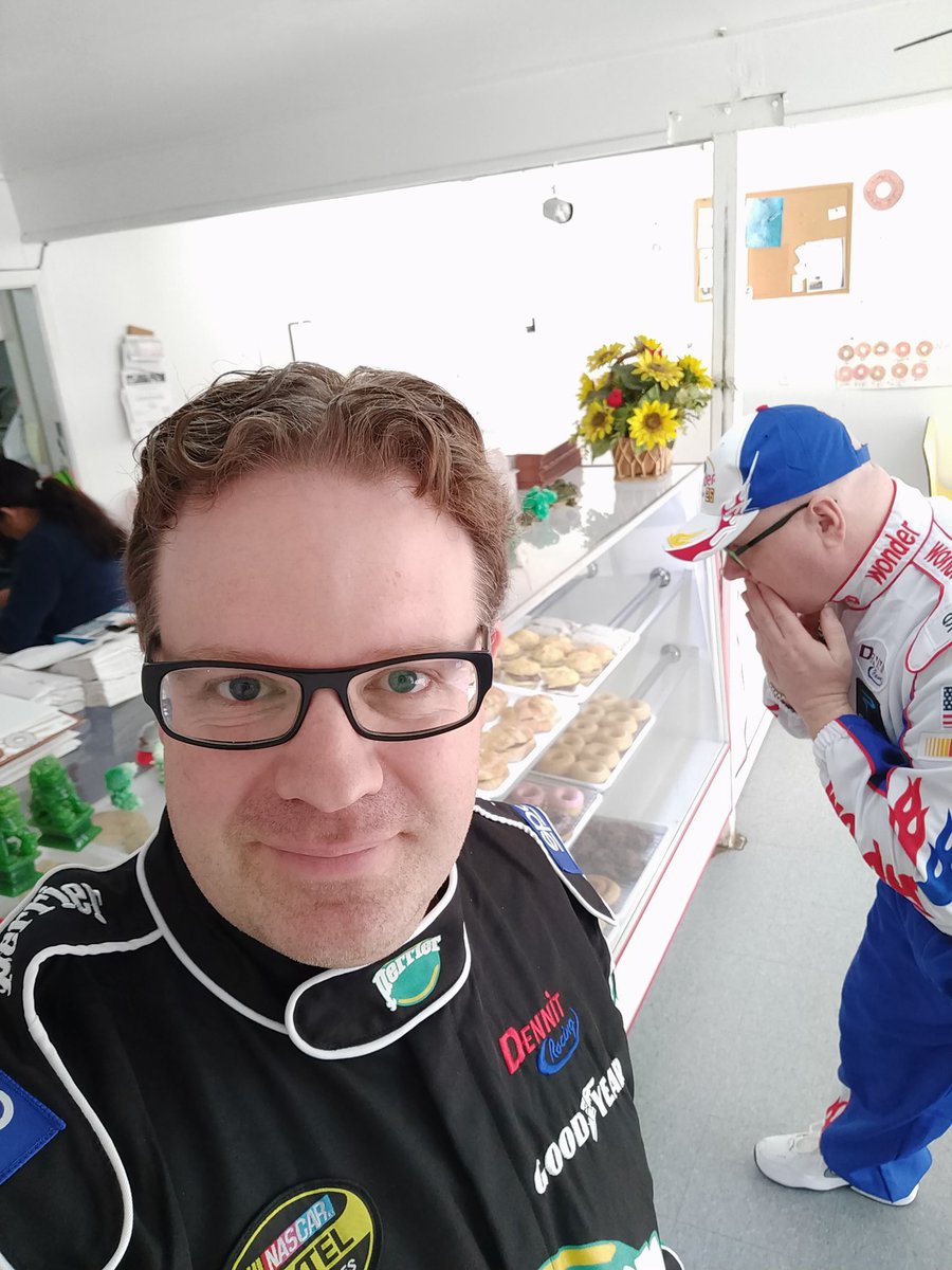 BISConsultants's tweet image. Mmmm donuts! #BISshakeandbake