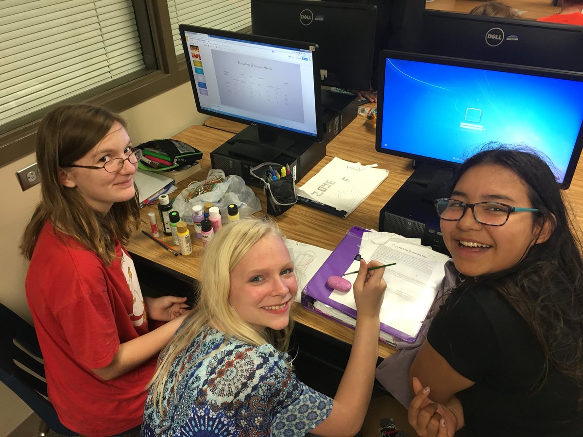 fjhpltw's tweet photo. Final project-therapeutic toy design https://t.co/u30uxKe3hB