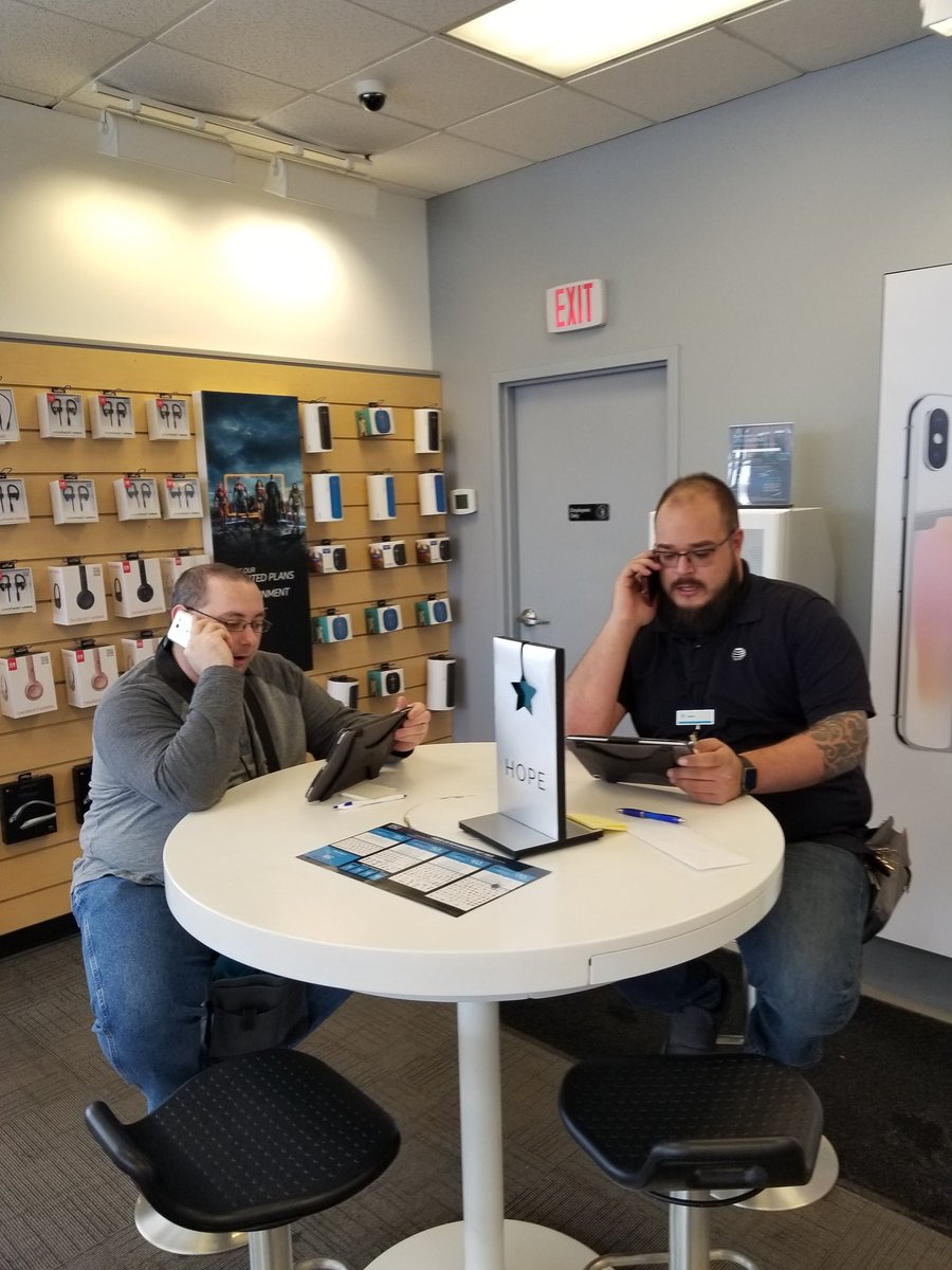 Drew Laury tweet media