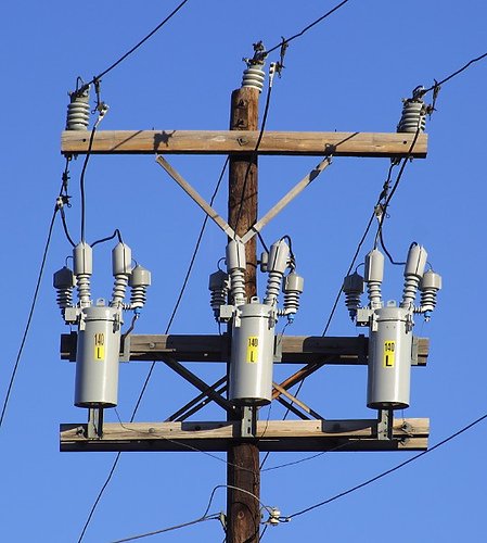 JacobTswai's tweet photo. #3PhasePower is a method of alternating current electric POWER #generation, #transmission, and #distribution. It is a type of #PolyPhaseSystem & is the most common method used by electrical grids worldwide to transfer POWER. - WikiWise @MYANC
#SeparationOfPower >>| #StateCapture https://t.co/DEbm2ndgGu