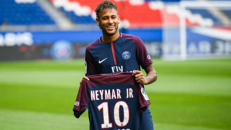ElCazagol's tweet photo. La playera de Neymar que puede salvar a un club https://t.co/O3cTeteRxR https://t.co/4vXJhrtGzQ