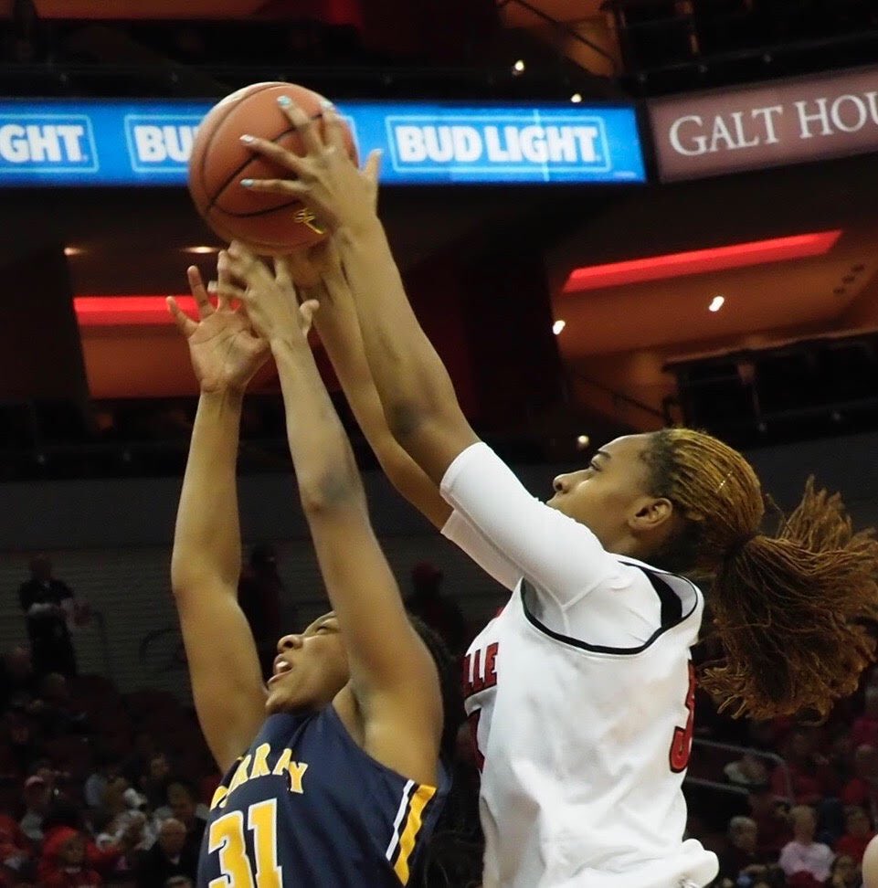 coachbethburns's tweet photo. S/O Bionca for going 5 for 5 from FT line last night! 🏀#We👀YouBB👊🏾 #HardWorkPaysOff #Thats100%👏🏾@UofLWBB @bgriner3 #Focus https://t.co/Znp0AlqqYq