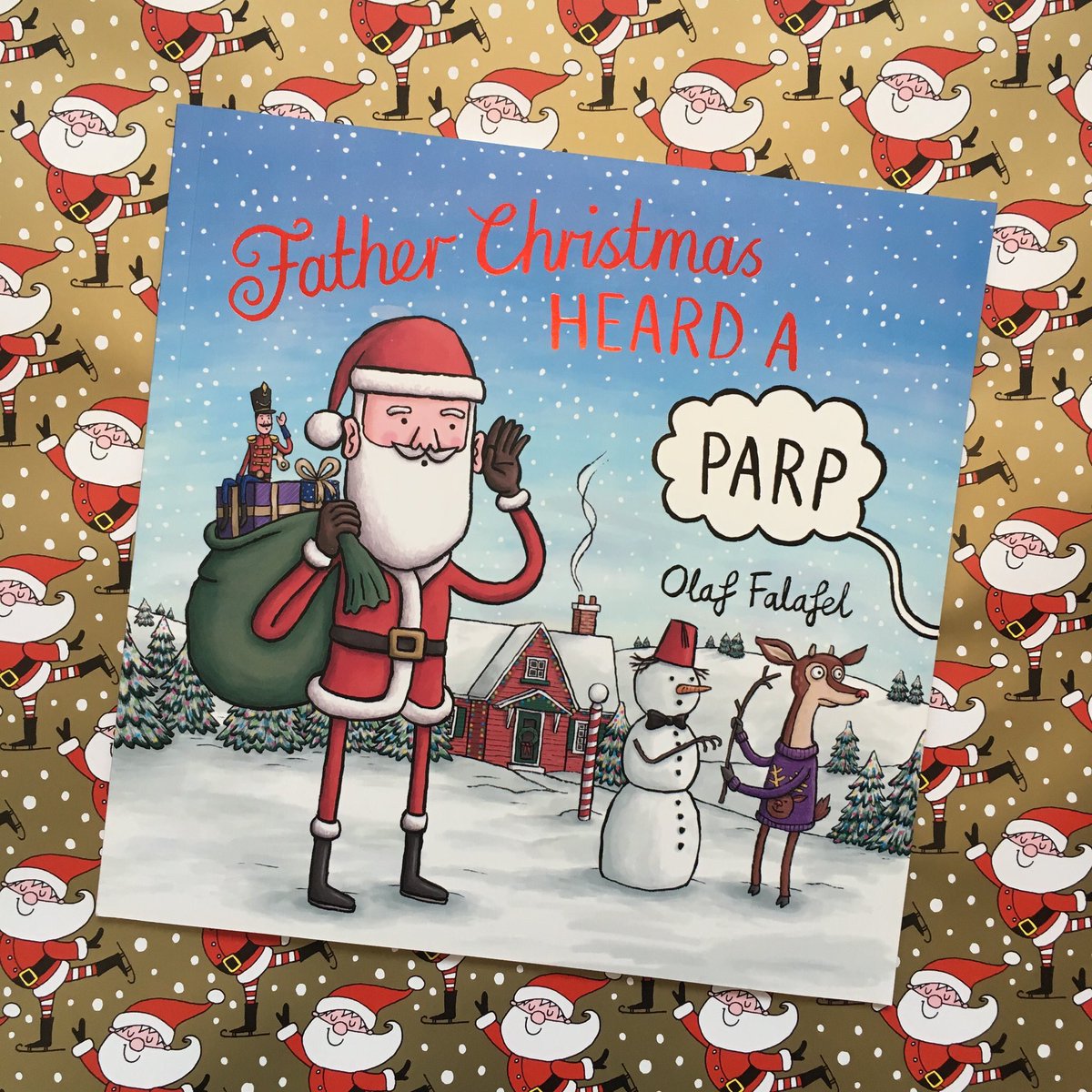 More fun today drawing, reading and farting 🎅🏻💭