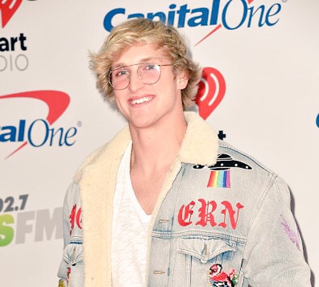 fen_pol's tweet photo. @LoganPaul #Love #Beautiful #Hero https://t.co/dvo9vpBUhN