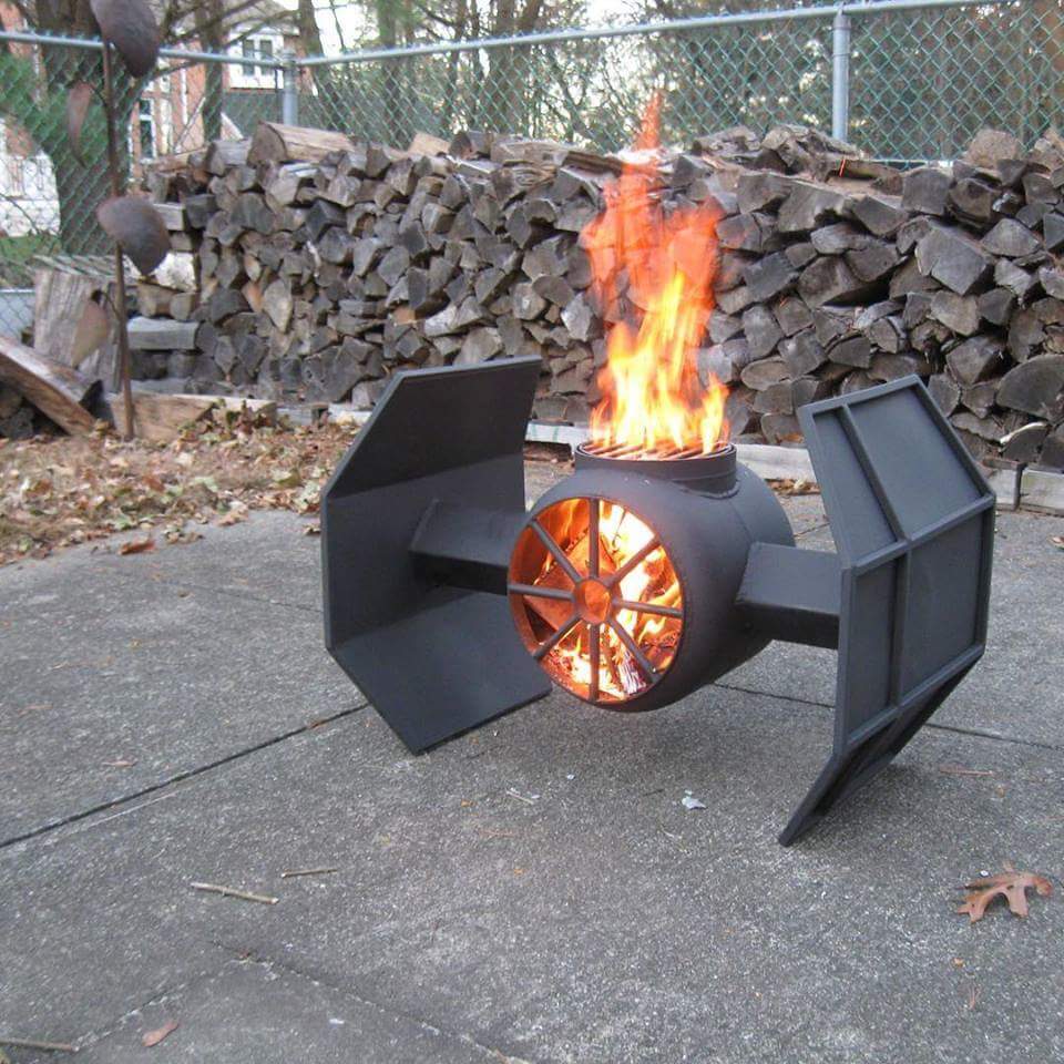 This is so cool ! #StarWars Tie fighter fire pit 🔥😎❤💛