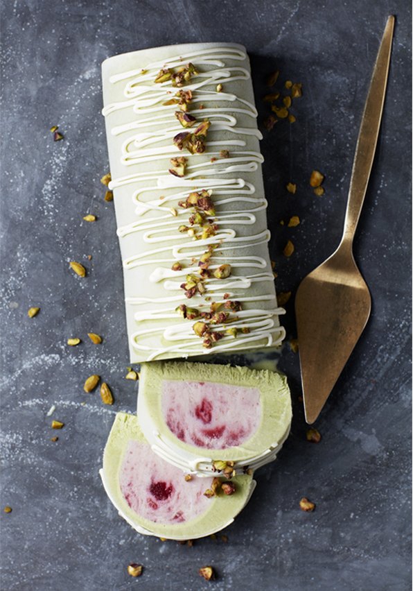 RubyVioletIces's tweet photo. Looking for an alternative to a boring Christmas pudding? How about our Pistachio and Raspberry Ripple festive log. 

~

#icecream #sorbet #rubyviolet #rubyvioletices #natural #handmade #artisan #dessert #treat #Christmas #granarysquare #KingsCross #Euston #StPancras #tufnellpark https://t.co/ODhIxZ34Zs