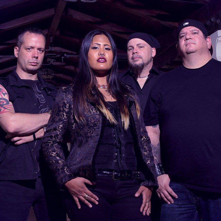 RockAllOut's tweet photo. @RockAllOut #rockallout #radio #talkradio #realtalkwithglove #auditoryarmory Tonight on https://t.co/pg5DA8U20v Real Talk With G-Love 7-10 pm LIVE IN STUDIO https://t.co/awaelW8SNX Join us tonight! #love #relationships #rocknroll https://t.co/ApROdnH4F1
