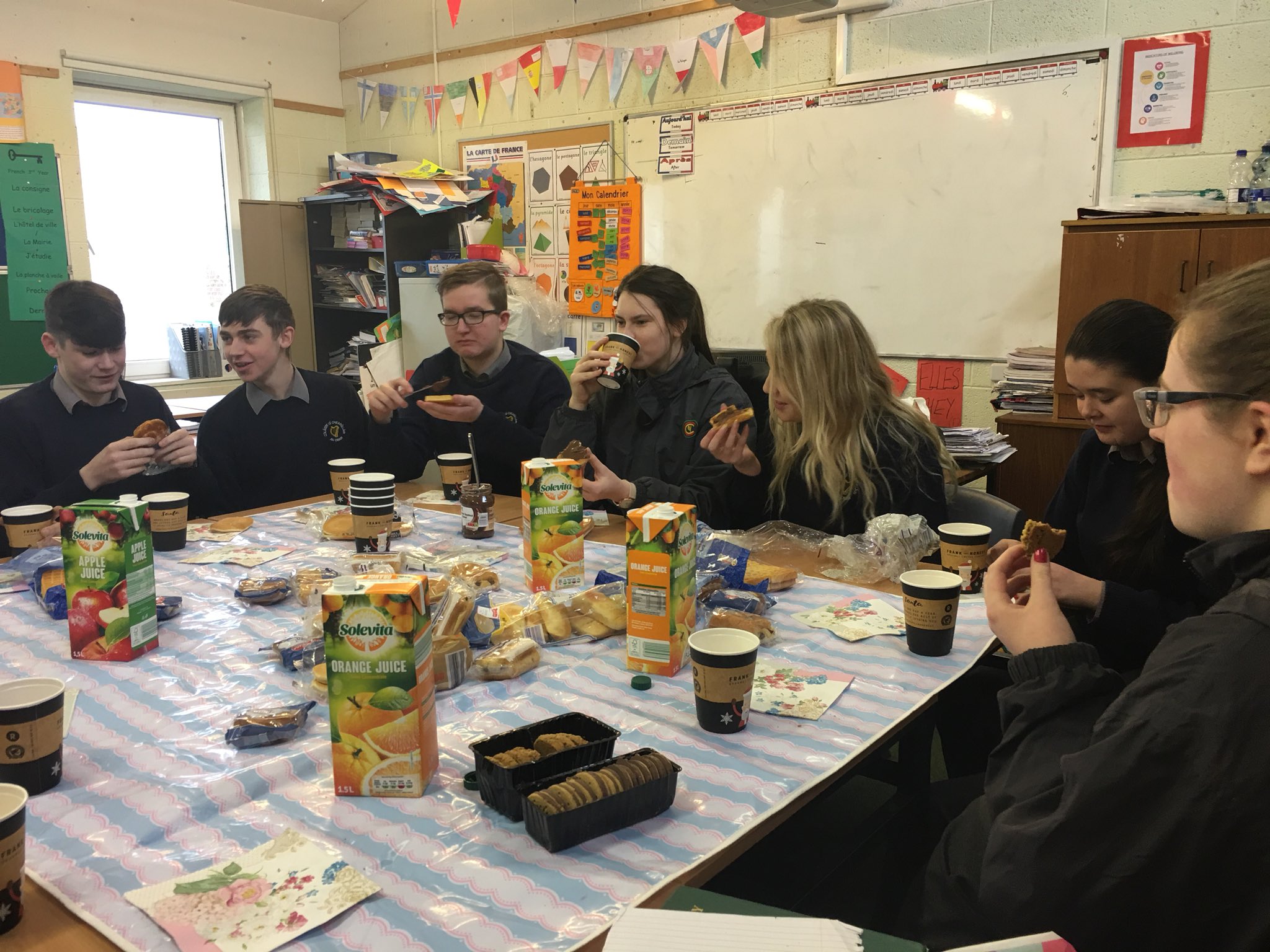 O Carolan College On Twitter 6th Years Chat Over French Breakfast 