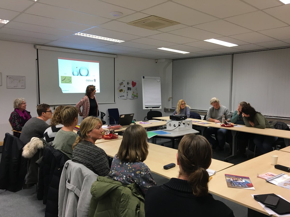 Gea1970Gea's tweet photo. Bijeenkomst met medewerkers #swlg Uitleg en informatie over @odion. Leuk om elkaar te ontmoeten!! Welkom!! https://t.co/qN4yeWfTBf