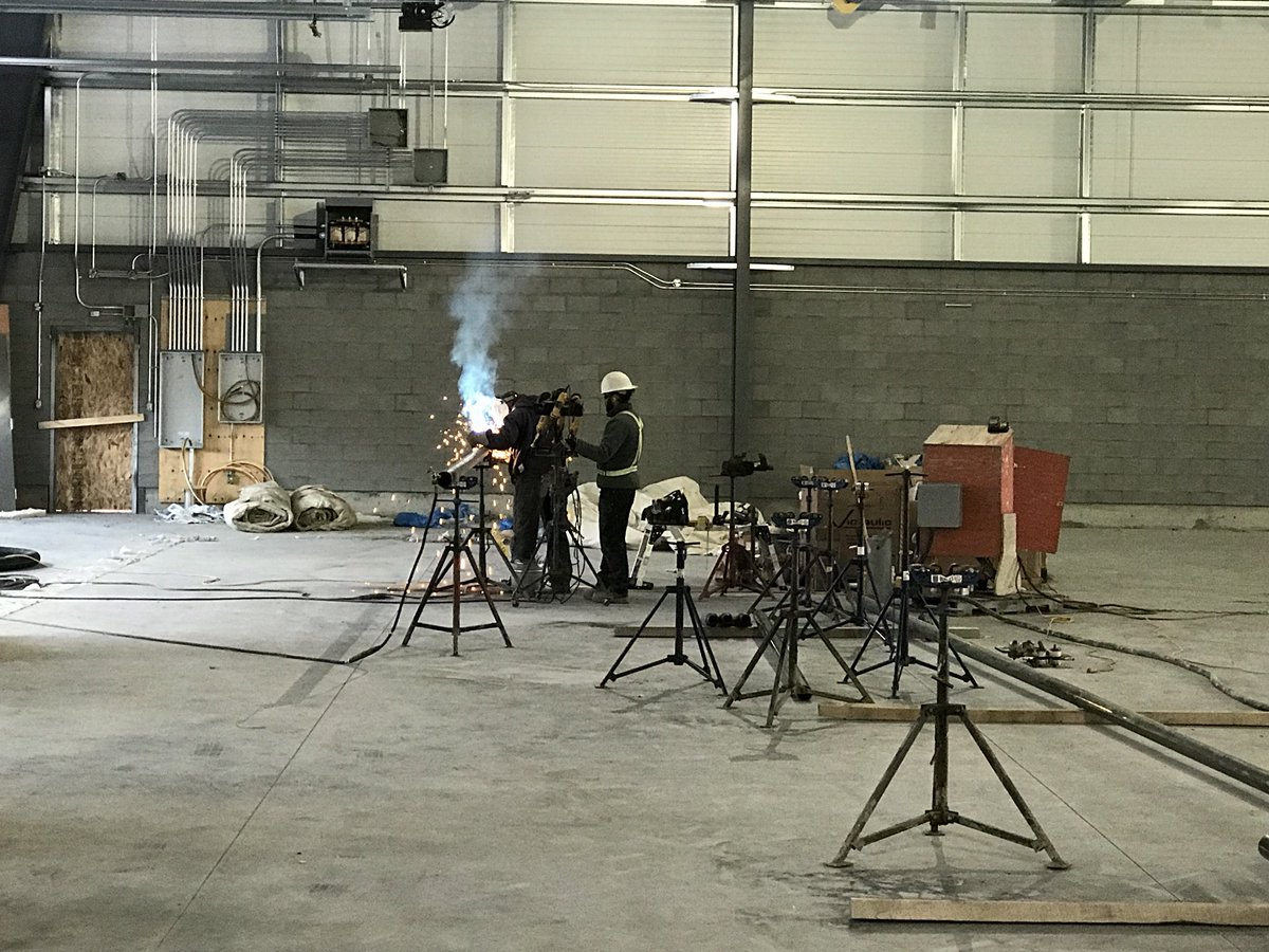 SecureClgry's tweet photo. Sarcee OWC project - Sheet Metal - Finishing Duct✅Welder - Welding gas line.✅Plumbers - Installing unit heaters✅... the push is on! https://t.co/x4Xvfm0nFC