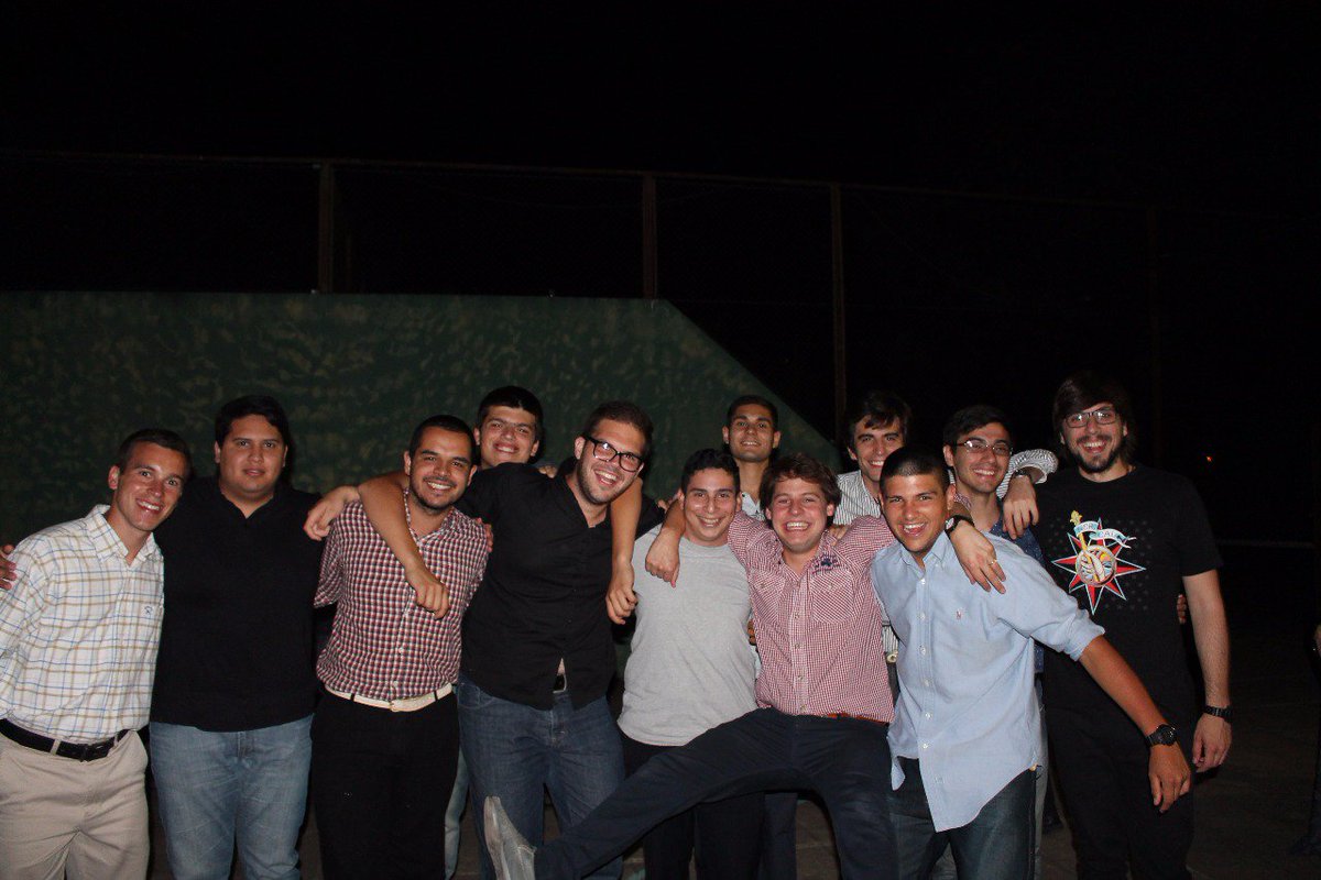 ledessma_julian's tweet image. El reino de Dios Está...  Hermoso año compartido con estos muchachos. Diferentes historias Unidas en Cristo. #intro2017