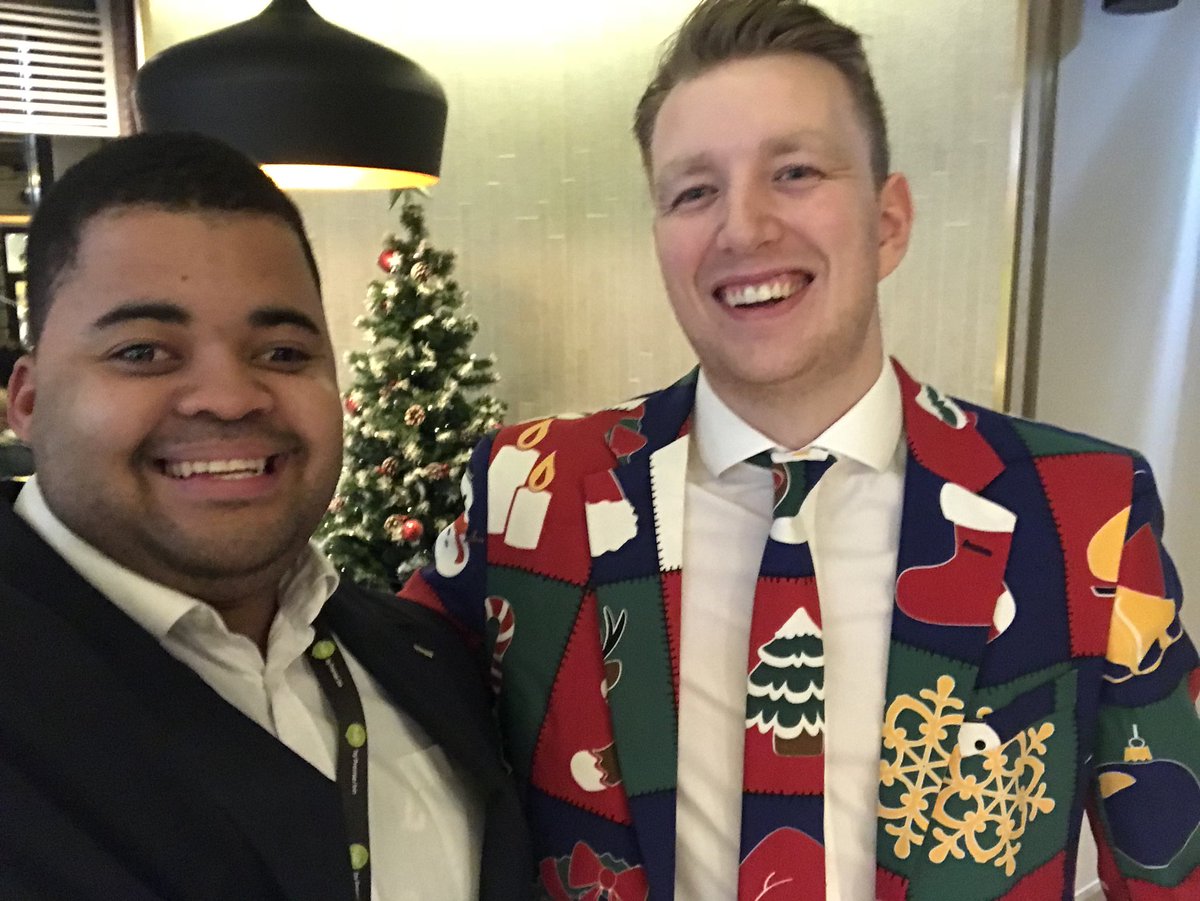 Why not it’s Christmas 🤭🔝✅💚🎅ho ho ho #greatgreets Hub CG <a href="/Tom_CFP/">Tom Pocock</a> <a href="/cristin8la/">cristina bongiovanni</a> <a href="/paddymooner/">Patrick Mooney</a>