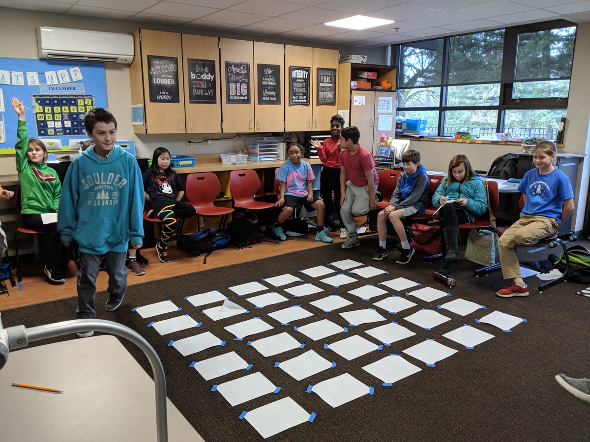 ParkAcademy_OR's tweet photo. 5th graders work together to "Cross the Island". This multi sensory activity helps with memorization skills, nonverbal cues, working memory, teamwork, and directionality. Bonus**it's fun! #parkacademy #crosstheisland #survivorcontestantsinthemaking #igniteapassionforlearning https://t.co/V1NS17R6cw