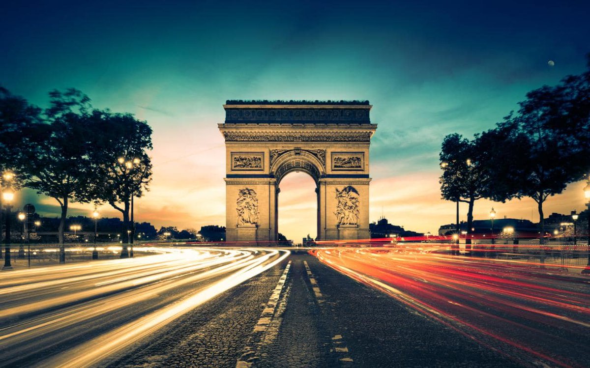BongosBingo's tweet photo. T'es capable de deviner notre nouvelle destination? #CLUEONE https://t.co/OL8hU8GWuv