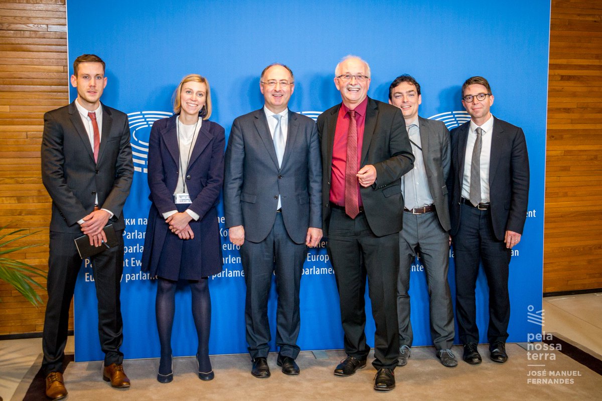 JMFernandesEU's tweet photo. It's official, the #EFSI extension is signed! Congratulations to the @Europarl_EU, @EU_Commission and @EUCouncil for the excellent work. 
#InvestEU #EFSI2 https://t.co/Cn8ChZF5cE