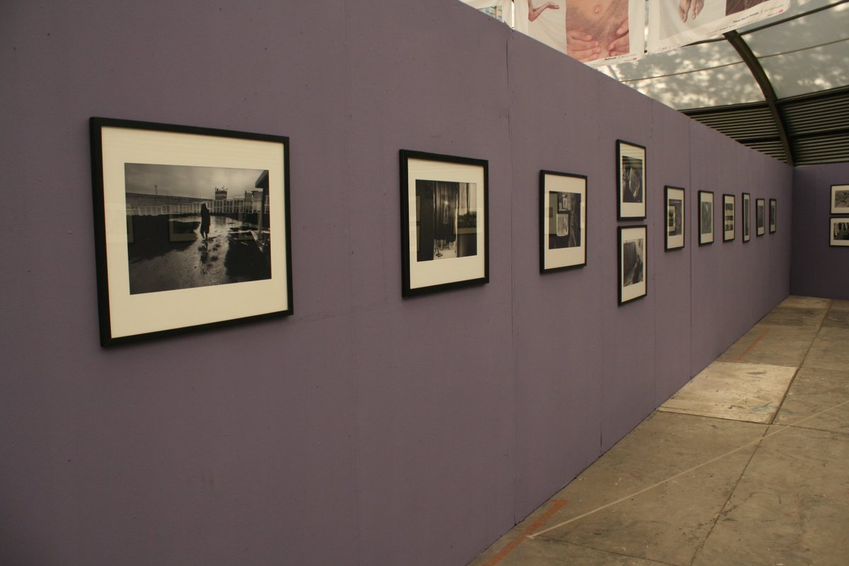 farotlahuac's tweet photo. En estas vacaciones no te pierdas la oportunidad de visitar la exposición fotográfica "Las horas negras" de Patricia Aridjis.
En la galería de la #FAROTLÁHUAC  📸🙂
ENTRADA LIBRE https://t.co/bq2KxzUT9X