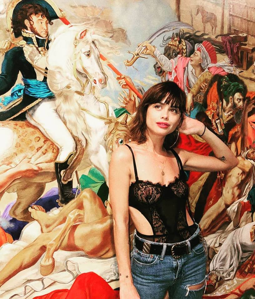 La musa perfecta! "Qué feliz sería si pudiera pintar a @vic_saravia (Vitto Saravia) en una de mis obras!" - Alberto Passolini at <a href="/MamanFineArt/">Maman Fine Art</a>  #newyearesolution #wishingwell