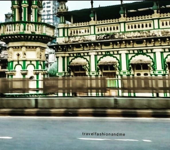 indiapicturesXL's tweet photo. RT @travelfashion_m: Captured beautiful picture of Minaret Masjid in Mumbai😍  #whpclassic #indiapictures #_soi #kindcomments #_soimumbai #mymumbai #shotoneplus #mumbai_igers #agameoftones  #indiaclicks #artofvisuals #illgrammers #vsco #oneplus5t @one… https://t.co/VPcVXq2FFw