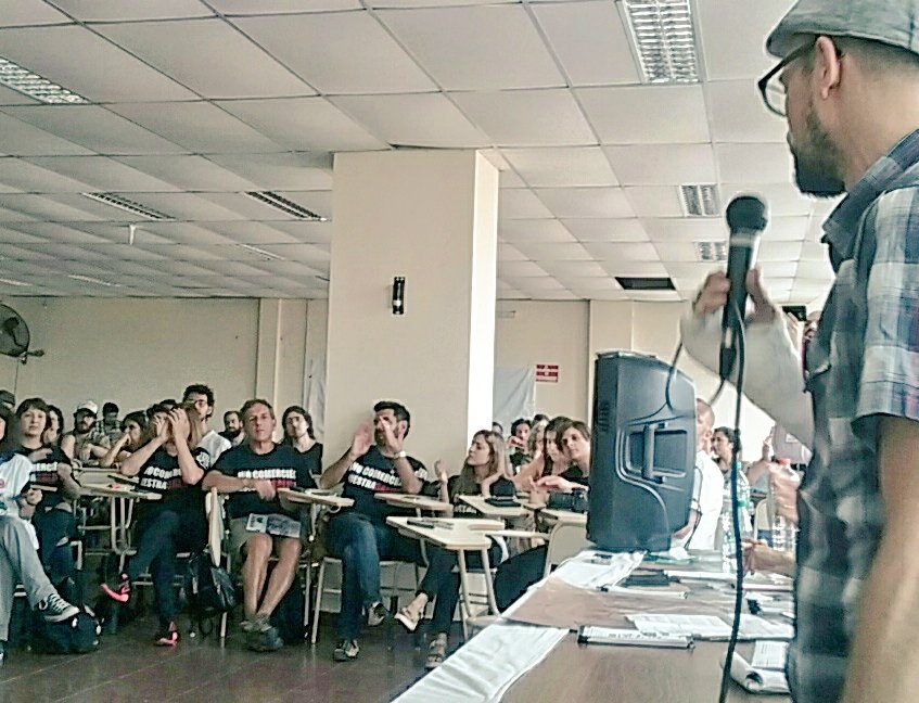eurtradejustice's tweet photo. Loud cheers in the room when hearing that EU &amp; MERCOSUR failed to conclude their new trade deal (#MEFTA? 😅) this week "It is worse than the #FTAA, we now have a few months to organise &amp; defeat it" #FueraOMC https://t.co/m0qTScMShb