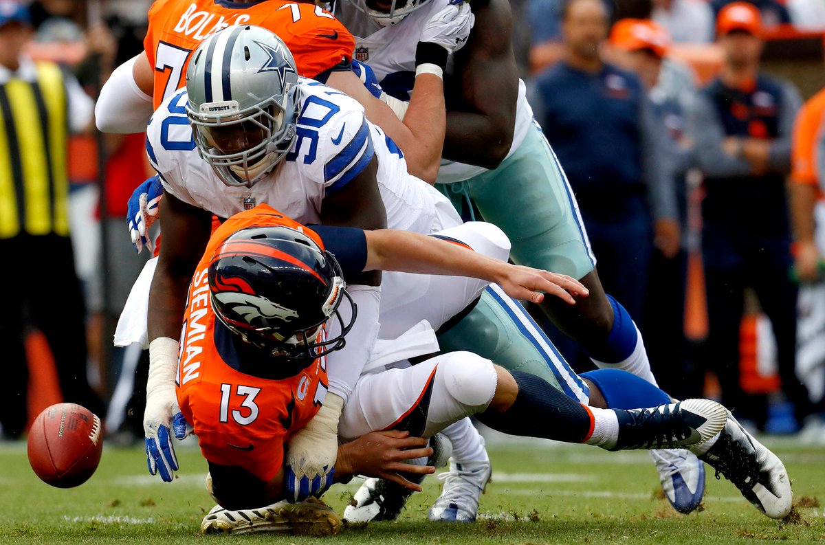 dallascowboys's tweet photo. The Sack Master: @TankLawrence

1 RT = 1 #ProBowlVote https://t.co/YC2LdJYMYF