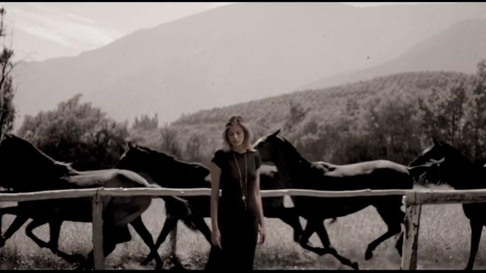 Tu y yo, lo más reciente de Jose Cisternas y que escuchas en "Dime Quién Fue" ¡No te lo pierdas aquí! 🎶🎶🎶 ➡ ebx.sh/2C4rQT0