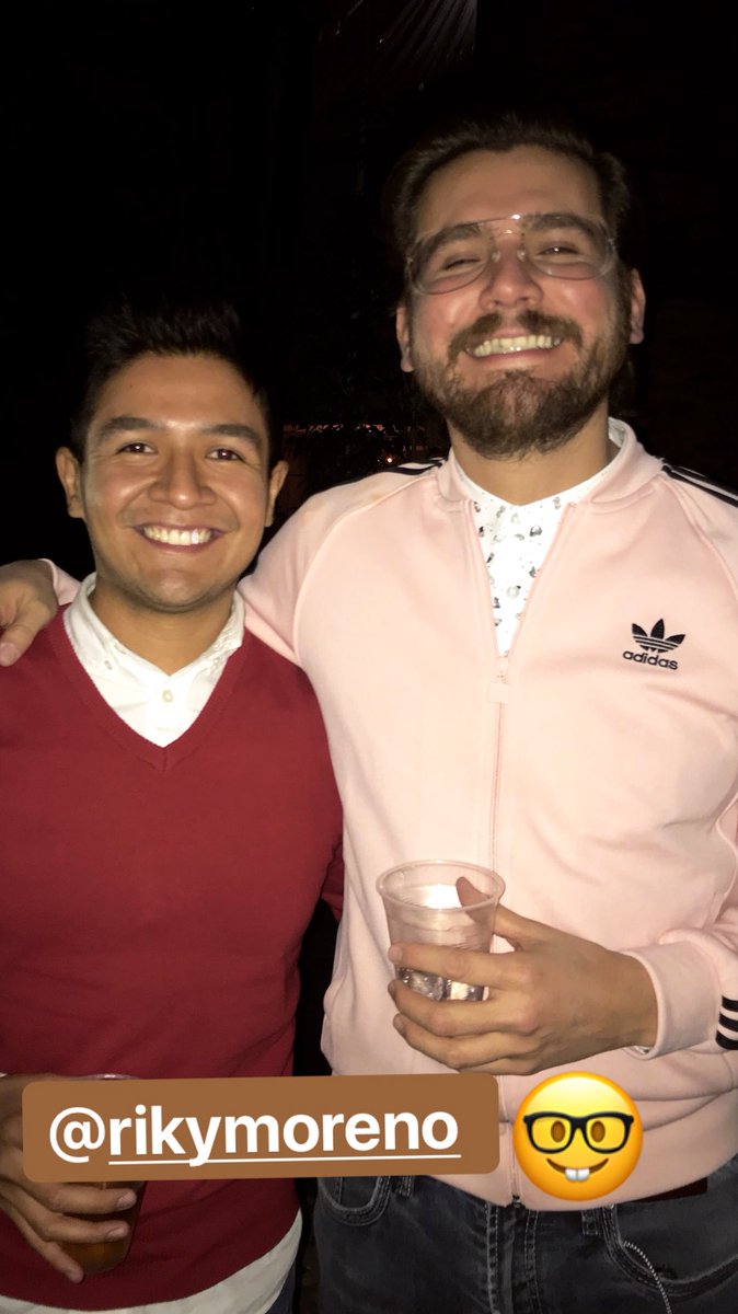 chekoaranda_'s tweet image. Gracias por tanto @ChumelTorres @ZomVieck @rikymoreno @Kaizzer #ElPulso2M 🎉🥂🎈