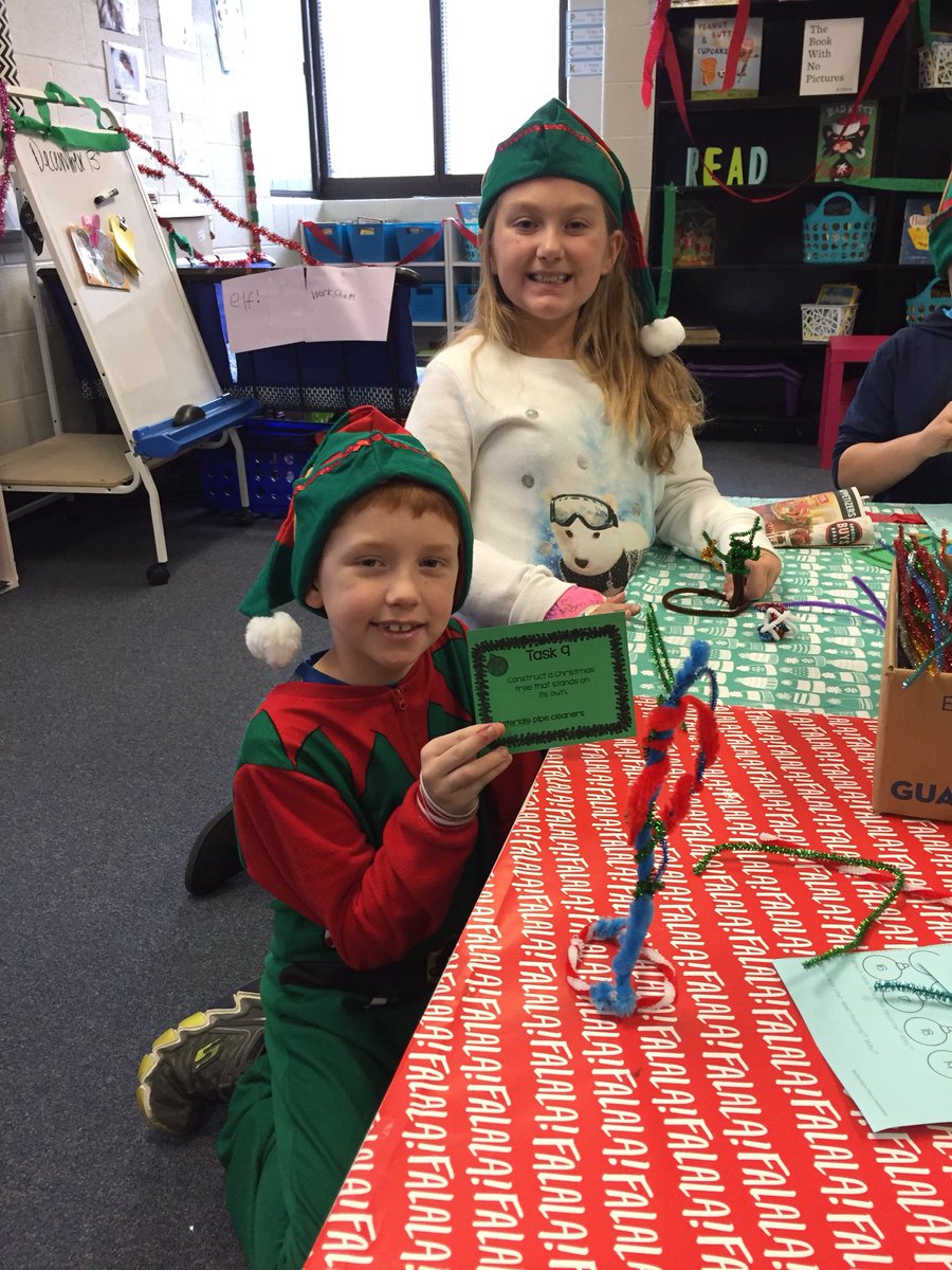 MrsHauenstein's tweet photo. Elves at work! 🎁💪🏼🎅🏼 #BrunswickPRIDE #memorialbluedevils https://t.co/fzYX3cjsxn