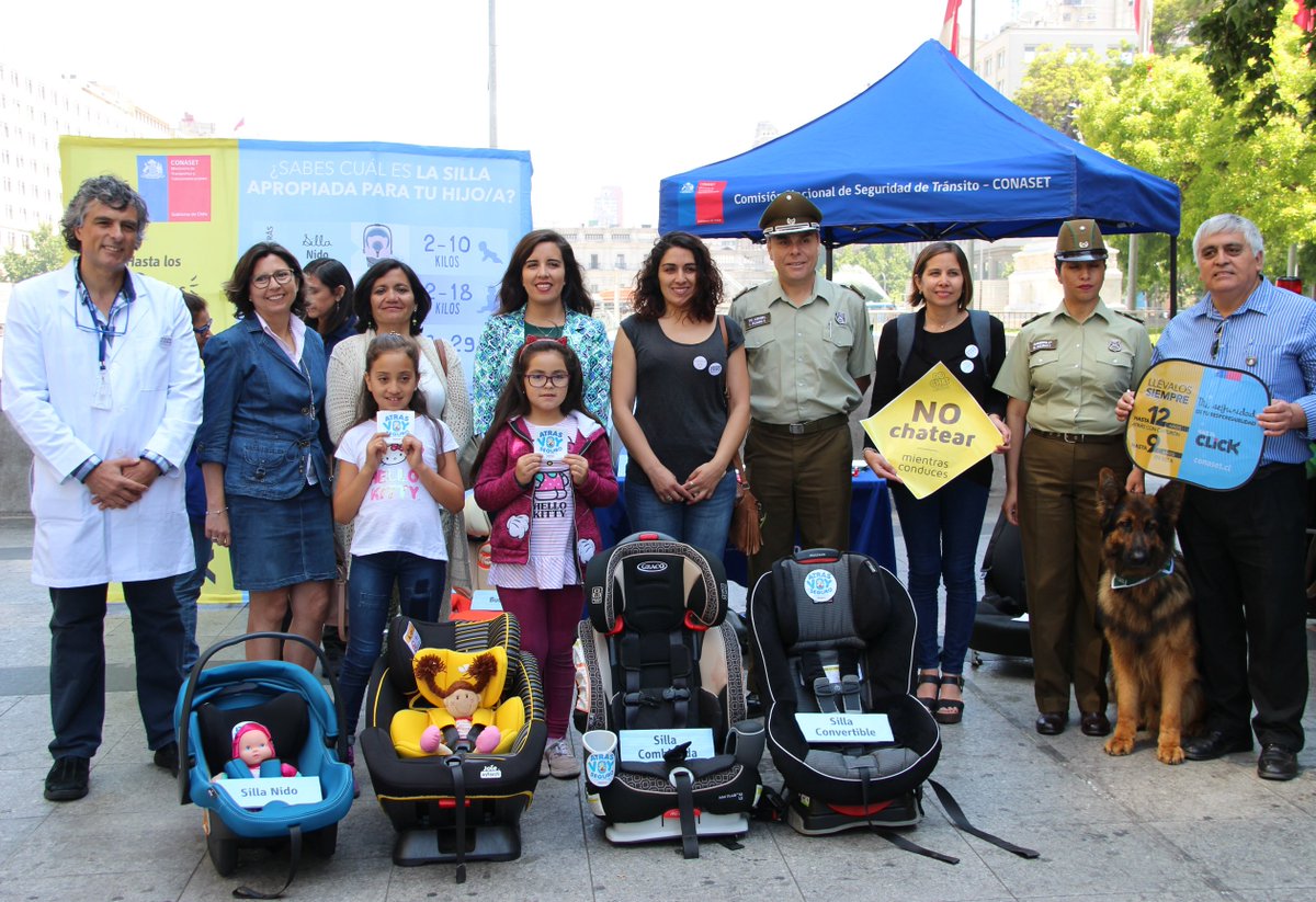 conaset's tweet photo. Hoy día celebramos el #DíaSeguridadNiñoPasajero, educando a la ciudadanía sobre la correcta instalación de la silla de niño. No queremos más niños sueltos en el auto. @ministeriosalud @sochipe @Carabdechile @Gaby_Rosende @ConcienciaVial_ @NoChatBordo @mtt_chile https://t.co/LQoGeeEfHb