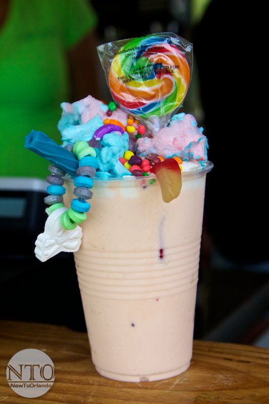 New_To_Orlando's tweet photo. Looks like the #diet is over!!! #TheStruggleIsReal #ExtremeMilkshakes #FoodTruck #Eggnog #NotFair #ChristmasProblems #desserts https://t.co/V5paRrMQ5W