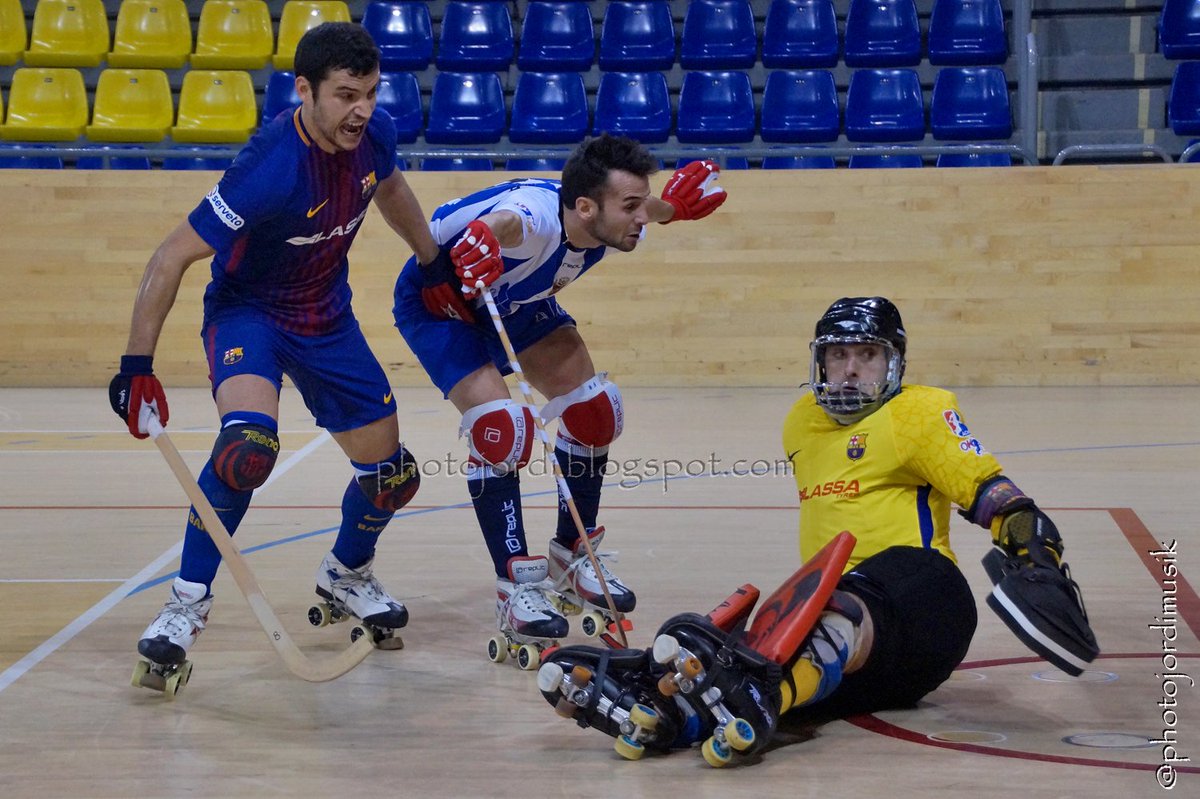 Photojordimusik's tweet photo. Fotos partit @FCBhoquei - @EnrilePASalcoy
#oklliga #ok #Barça #Barcelona #fcb #pasalcoi #alcoi #alcoyano #hoqueipatins #hoqueiempatins #hockeypatines #palaublaugrana #okliga #hockey #rinkhockey #rollerhockey #ok #hoqueipista
https://t.co/ODJzP0cJ9J https://t.co/bsLJ0m3Ttk