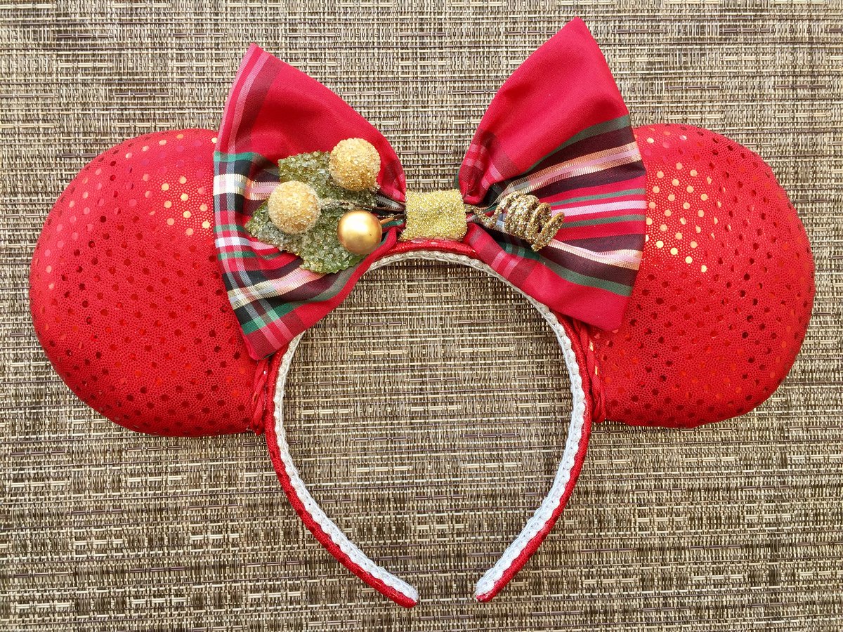 CreationsByAnaS's tweet photo. Check out these adorable ears in our shop! πβ€ #DisneyHolidays #DisneyEars #Disney #MickeysVeryMerry #Mickey #MickeyEars #ChristmasEars #Christmas #LightEars #GrinchEars #TheGrinch #FlowerEars https://t.co/oDUWAYnQjQ