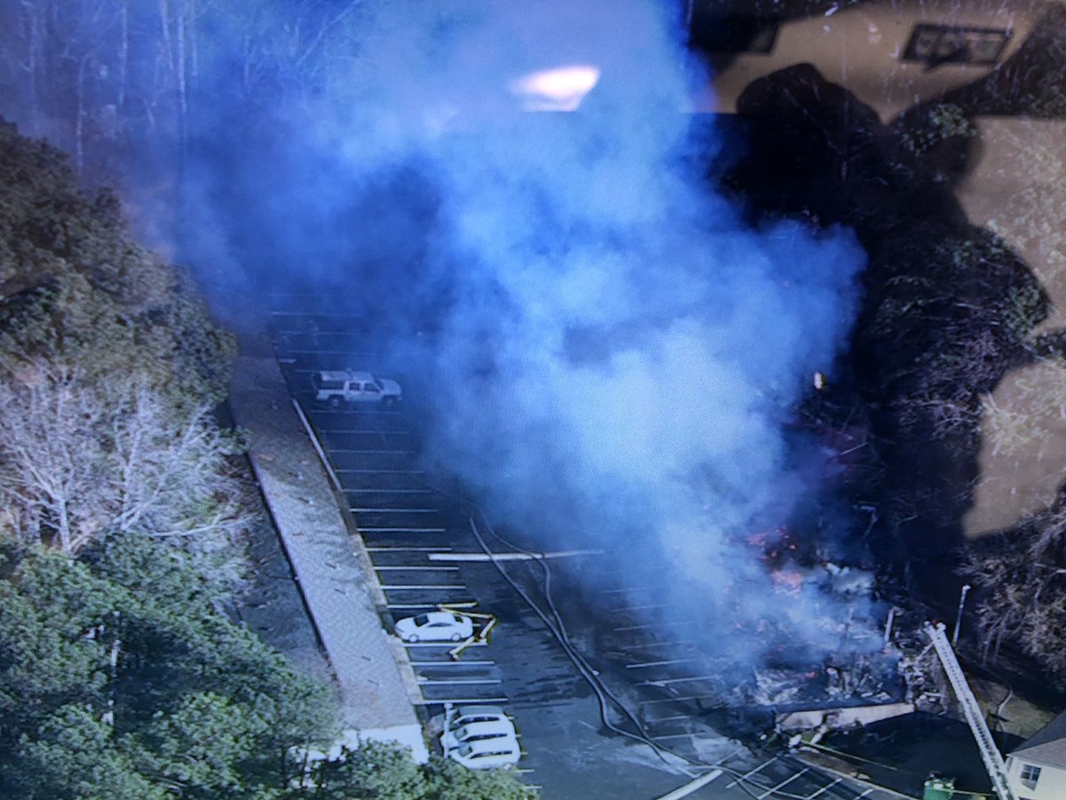 ashwood ridge apartments fire gretavanfleetthefoxtheatremay13