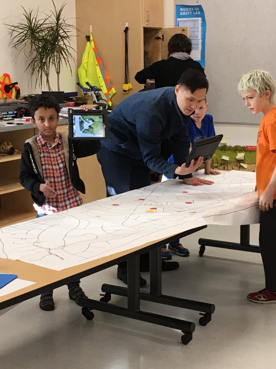 EHS1_2Kindness's tweet image. Searching for all the playgrounds in Tuscany #ehsourstory #playgroundscience @EricHarvieSchl