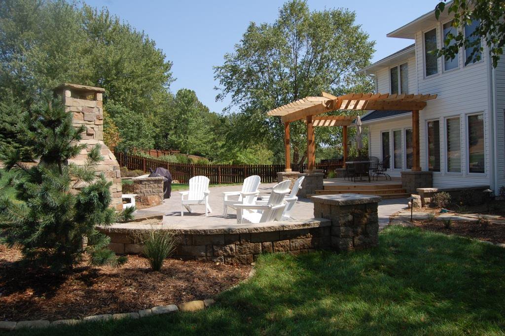 CMsOmaha's tweet photo. Omaha Landscape - Planning your Outdoor Living Project During Winter. https://t.co/Zs561LUSTY https://t.co/tdRZqjrtml