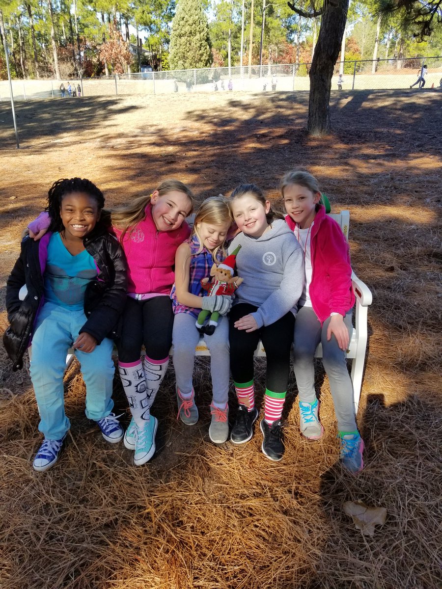 <a href="/amillerLBN/">Angelica Miller</a> ,<a href="/ACELBNE/">The Academy for Civic Engagement</a> , <a href="/lonniebnelson/">LonnieBNelsonElem</a>  The "Kindness Elf" hanging out with friends at recess.