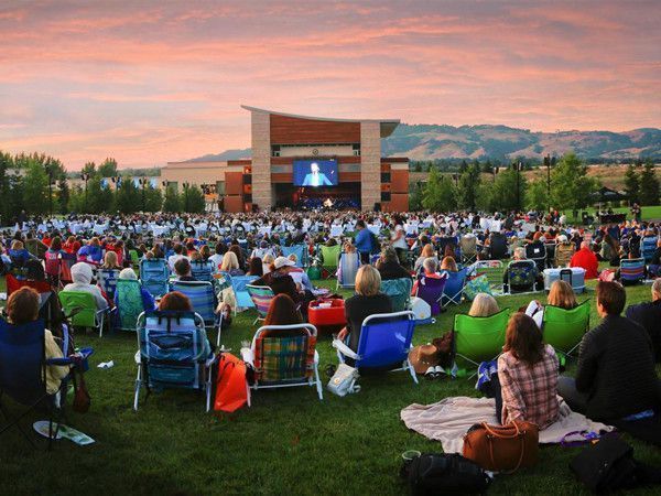 Looking for the perfect gift for that special someone? Not only do Harvest Card Members get free tastings and wine discounts but they also receive 15% off ticket purchases at the Green Music Center. Bam...done! #harvestcard #greenmusiccenter #theperfectgift