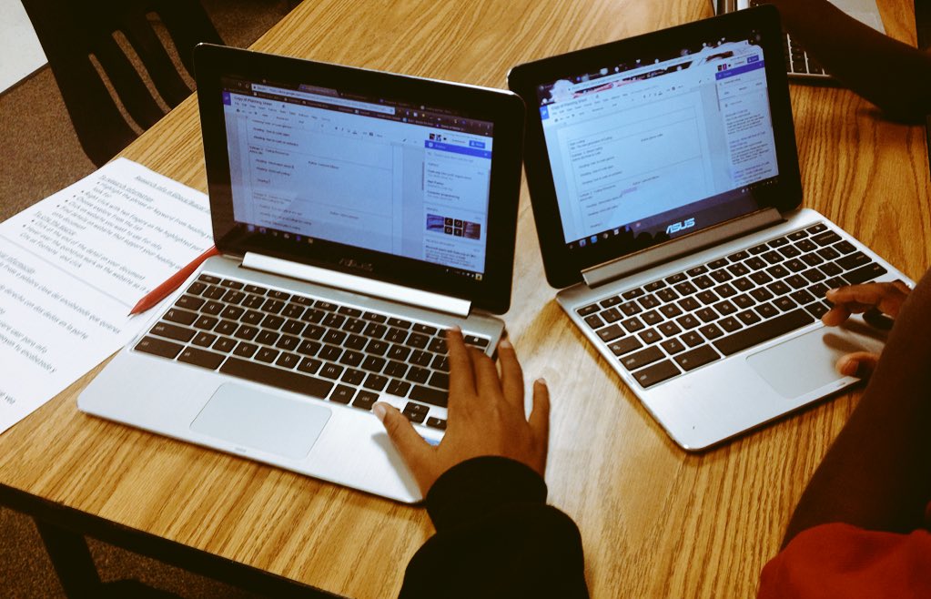 Laurml's tweet image. Taking our #5thgrade #writing magazine #collaborative project to new levels this yr w/ @googledocs tools #exploretool &amp;amp; #citesource tool #challengestudents #edtech #21stcenturyskills #realworldlearning #techsavvy #mcwchallengeaccepted @CFBDLS