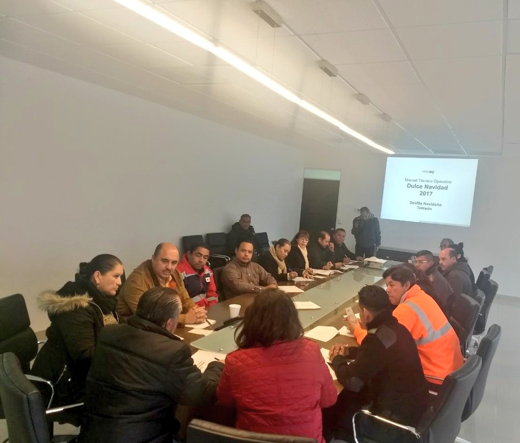 Servicios de salud (@servdesaludtorr) on Twitter photo Reunión inter-institucional para planeación de desfile navideño 2017#ciudad Dif <a href="/JorgeMoranD/">Jorge Luis Morán D.</a> @CabildoTor <a href="/RadioTorreon/">Radio Torreón 96.3 FM</a> Reunión inter-institucional para planeación de desfile navideño 2017#ciudad Dif <a href="/JorgeMoranD/">Jorge Luis Morán D.</a> @CabildoTor <a href="/RadioTorreon/">Radio Torreón 96.3 FM</a>